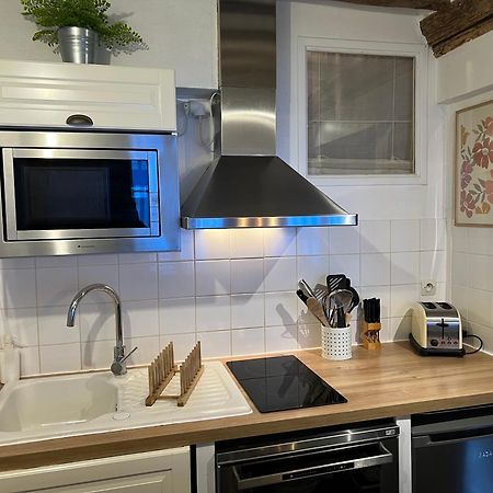 Une Pause Chez Julien, Appartement Lumineux Et Idealement Situe! オンフルール エクステリア 写真