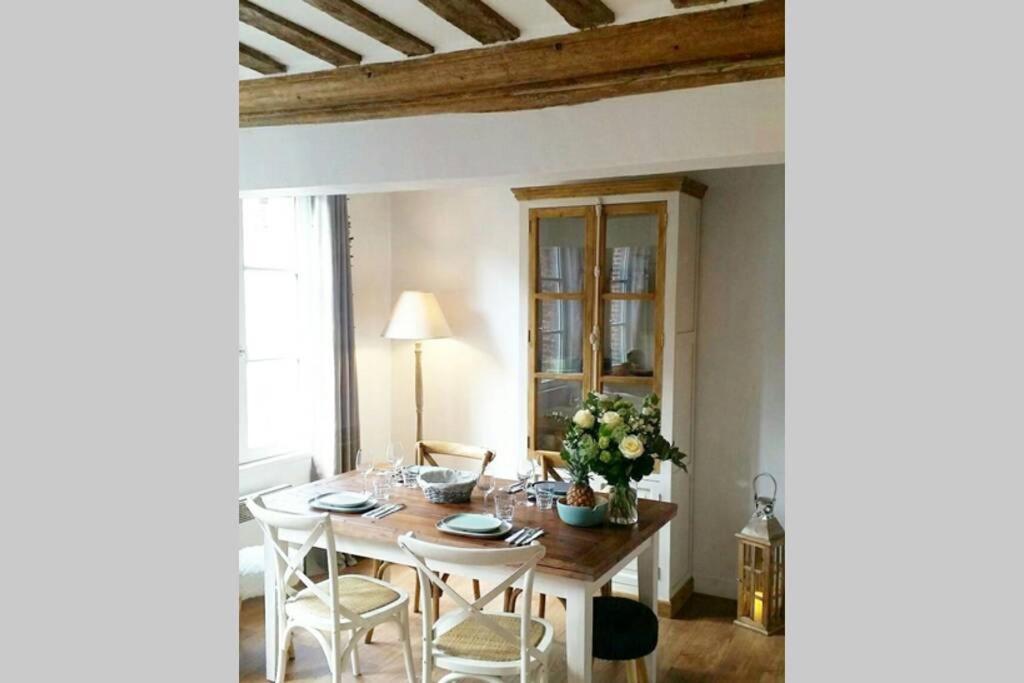 Une Pause Chez Julien, Appartement Lumineux Et Idealement Situe! オンフルール エクステリア 写真